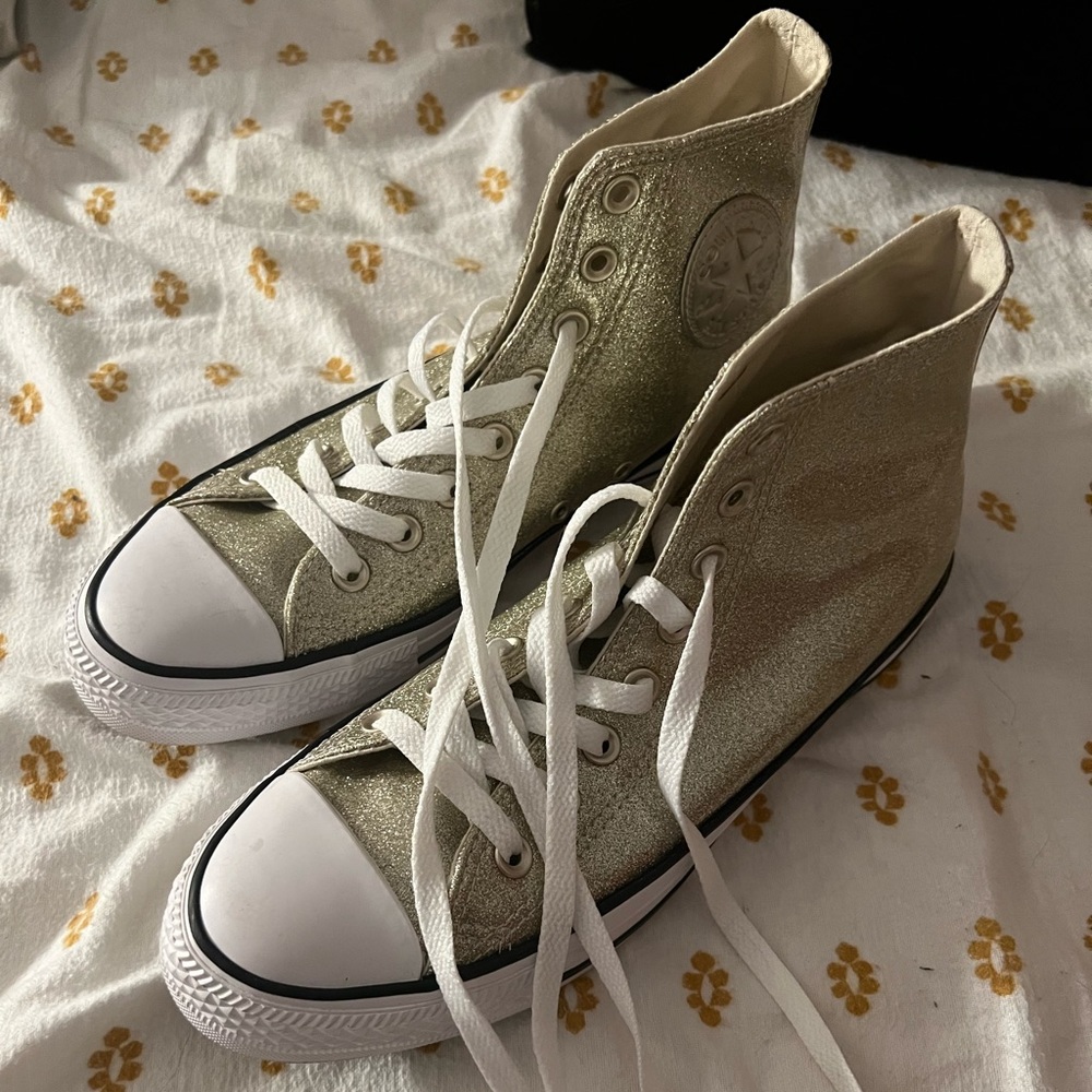 Gold glitter high-top converse